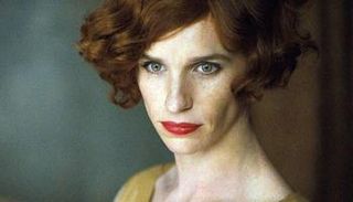 الممثل الإنجليزي إيدي ريدماين بطل فيلم 