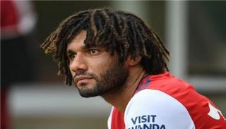 محمد النني لاعب أرسنال الإنجليزي