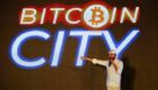 السلفادور تخطط لأول "مدينة بيتكوين".. ما علاقة السندات؟