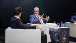"العالم في مرحلة تحول".. 10 توصيات لتحقيق أهداف النمو الاقتصادي