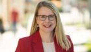 وزيرة اقتصاد النمسا: الإمارات واحدة من أهم أسواقنا الخارجية 