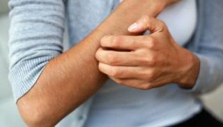 الحكة قد تنذر لإصابة صاحبها بمرض خطير