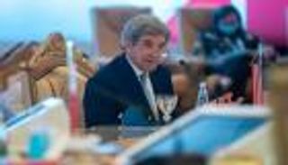 جون كيري يؤكد أهمية دور الإمارات في مكافحة "تغير" المناخ إقليميا وعالميا