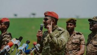 رئيس الوزراء الإثيوبي بالزي العسكري - أرشيفية