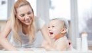 استحمام الرضيع.. كم مرة تكفي أسبوعيا؟
