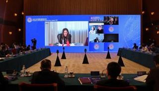 منتدى وسائل الإعلام عبر الإنترنت الصيني الروسي لعام 2021 