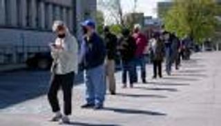 "وول ستريت" تعاند.. البطالة الأمريكية لأدنى مستوى في 52 عاما