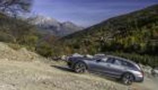 مرسيدس تقتحم الطرق الوعرة بموديل جديد من الفئة C