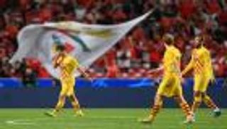 رحلة إلى مانشستر.. برشلونة يبدأ مفاوضات التدعيم من الجارين