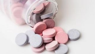 أدوية شائعة لمشاكل المعدة تعيق علاج سرطان الرئة- أرشيفية