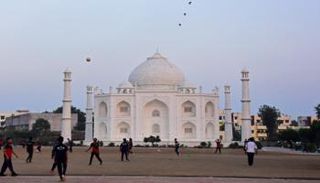 القصر نسخة مصغرة من تاج محل