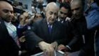 الرئيس الجزائري: نسعى للتخلص من "ديمقراطية العصابة"