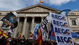 جانب من مظاهرات الشرطة الإسبانية- epa