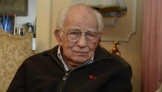 الفنان رشوان توفيق 