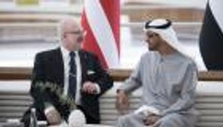 محمد بن زايد يستقبل رئيس لاتفيا في إكسبو 2020 دبي