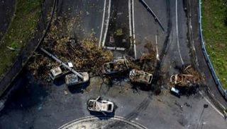 آثار أعمال العنف في جزر الأنتيل الفرنسية - أرشيفية