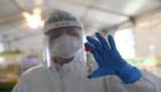 إسبانيا ترصد أول إصابة بمتحوّر "أوميكرون"