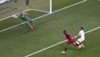 افتتاح كأس العرب 2021.. قطر تخطف نقاط البحرين بلدغة حاتم