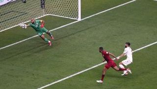 مباراة قطر والبحرين في افتتاح كأس العرب 2021