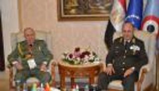 مباحثات عسكرية جزائرية-مصرية تتصدرها التهديدات متعددة الأبعاد