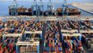 الإمارات تواصل ريادتها الداعمة للصناعة البحرية واللوجستية بالعالم