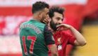 يسيطر عليه الحزن.. ما الذي يشعر به محمد صلاح بعد خسارة الكرة الذهبية؟