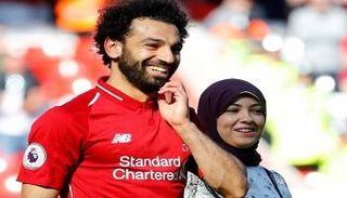 محمد صلاح وزوجته