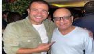 عمرو دياب يسترجع ذكريات "أيس كريم في جليم" مع خيري بشارة
