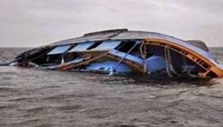 غرق مركب - أرشيفية