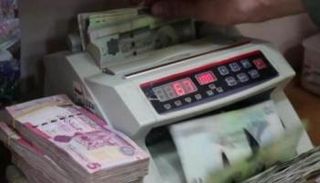 تباين أسعار العملات والذهب في ليبيا