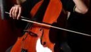 سرقة آلة موسيقية قيمتها 10 آلاف يورو في فرنسا