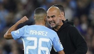 رياض محرز مع بيب جوارديولا