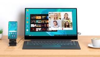 وحدة الإرساء X Pro LapDock الجديدة تتيح إمكانية تحويل الهاتف للاب توب