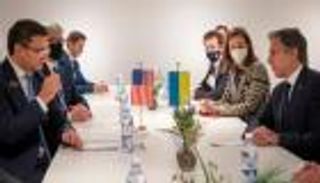 أوكرانيا تطلب "حزمة إجراءات لردع روسيا" وسط قلق أمريكي