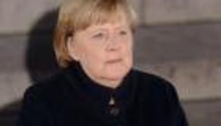 أغانٍ ودموع وخطاب.. ميركل تودع السياسة