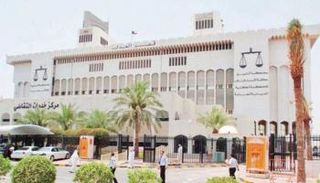 النيابة العامة الكويتية تواصل التحقيق مع المتهمين
