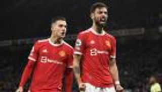 هداف الدوري الإنجليزي.. رونالدو يكشر عن أنيابه وفيرنانديز يكسر صيامه