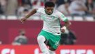 تعرف على القنوات الناقلة لمباراة السعودية وفلسطين في كأس العرب 2021