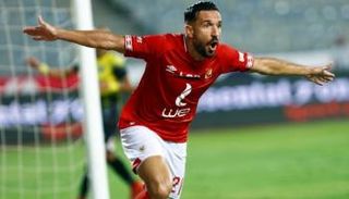 علي معلول نجم الأهلي المصري ومنتخب تونس