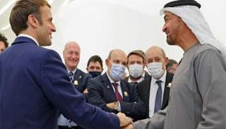 الرئيس الفرنسي مع ولي عهد أبوظبي
