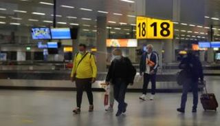   الإصابات رُصدت بين ركاب قادمين من جنوب أفريقيا- أرشيفية 