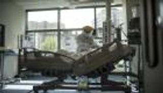 كورونا والليرة يرهقان  "صحة" تركيا.. إضراب في القطاع الحيوي