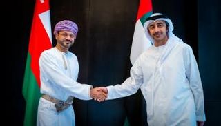 الشيخ عبدالله بن زايد آل نهيان ووزير خارجية سلطنة عمان