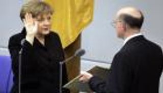 أنجيلا ميركل.. "ضربة حظ" أصابت ألمانيا