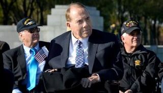 السياسي الجمهوري الراحل بوب دول