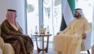 الملك سلمان يبعث برسالة إلى رئيس الإمارات