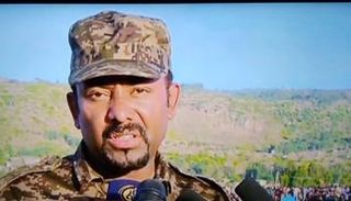 أبي أحمد متحدثا للتلفزيون الإثيوبي من جبهة القتال