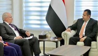 لقاء سابق بين معين عبدالملك وتيم ليندركينج