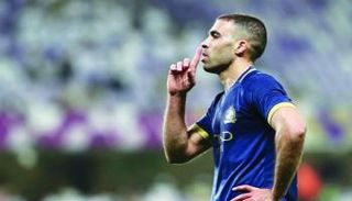 ما هي الوجهة المحتملة لعبدالرزاق حمدالله.. وهل يعود للنصر؟