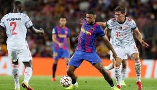 ممفيس ديباي لاعب برشلونة ضد بايرن ميونخ